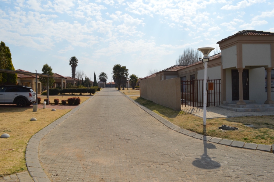 Commercial Property for Sale in Flamwood North West